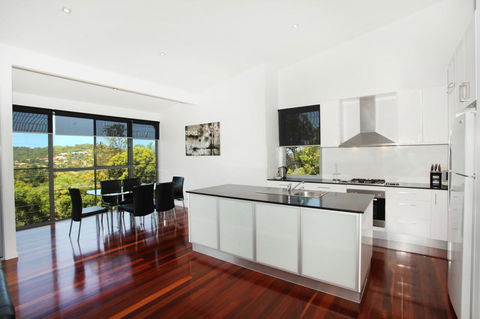 224 Centenary Heights Road Coolum Beach, 500 Dollar Bond, Linen Included - New South Wales Tourism  2
