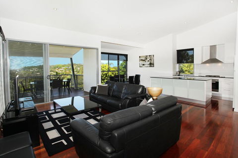 224 Centenary Heights Road Coolum Beach, 500 Dollar Bond, Linen Included - New South Wales Tourism  3