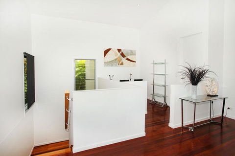 224 Centenary Heights Road Coolum Beach, 500 Dollar Bond, Linen Included - New South Wales Tourism  7