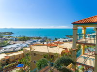 Book Airlie Beach Accommodation Vacations New South Wales Tourism New South Wales Tourism 