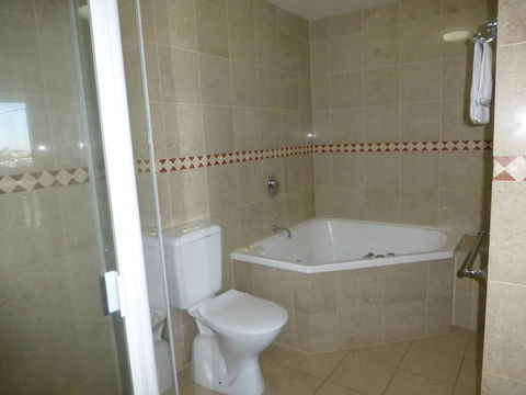 The Oasis Apartments - New South Wales Tourism  19