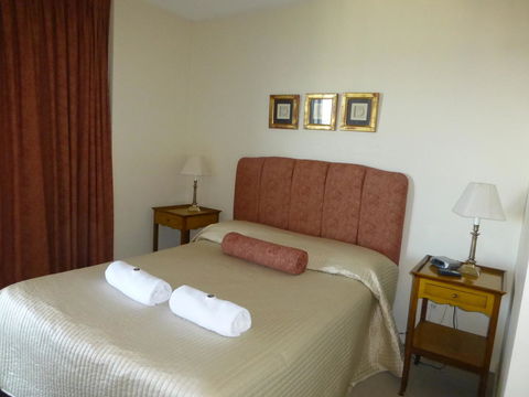 The Oasis Apartments - New South Wales Tourism  18