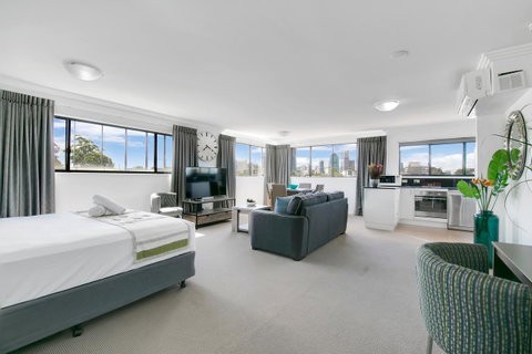 Kangaroo Point Central Hotel & Apartments - New South Wales Tourism  10