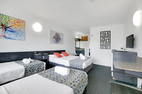 Kangaroo Point Central Hotel & Apartments - New South Wales Tourism  18