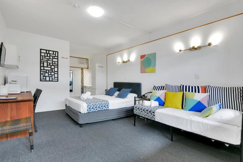 Kangaroo Point Central Hotel & Apartments - New South Wales Tourism  12