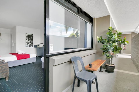 Kangaroo Point Central Hotel & Apartments - New South Wales Tourism  14
