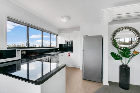 Kangaroo Point Central Hotel & Apartments - New South Wales Tourism  9