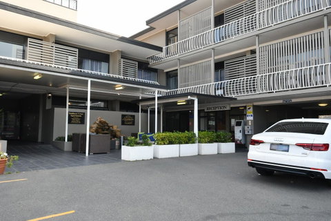 Kangaroo Point Central Hotel & Apartments - New South Wales Tourism  3