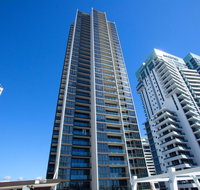 High Floor Ocean View Suites Broadbeach - New South Wales Tourism 