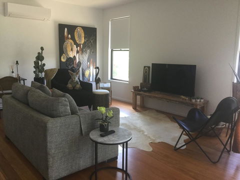 Sam's Buderim Mountain Guest House - New South Wales Tourism  6