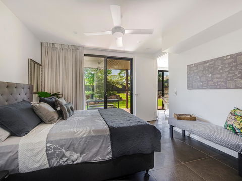 Sam's Buderim Mountain Guest House - New South Wales Tourism  15