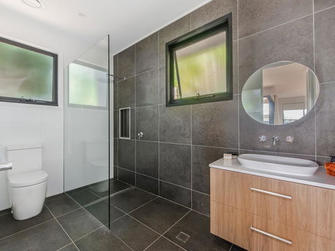 Sam's Buderim Mountain Guest House - New South Wales Tourism  5