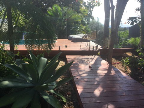 Sam's Buderim Mountain Guest House - New South Wales Tourism  23