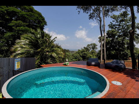 Sam's Buderim Mountain Guest House - New South Wales Tourism  14