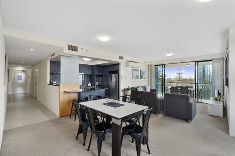 Broadbeach On The Park, 3 Bed Ocean - We Accommodate - New South Wales Tourism  1