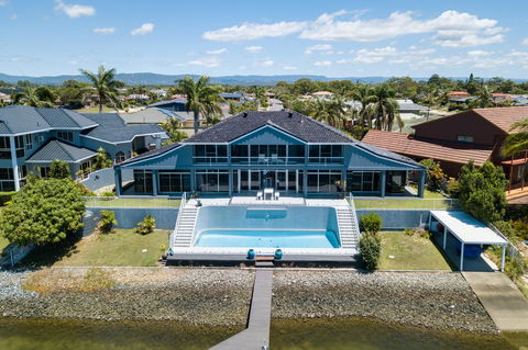 Havana Blue - Large 4 Bedroom Family Home - New South Wales Tourism  6