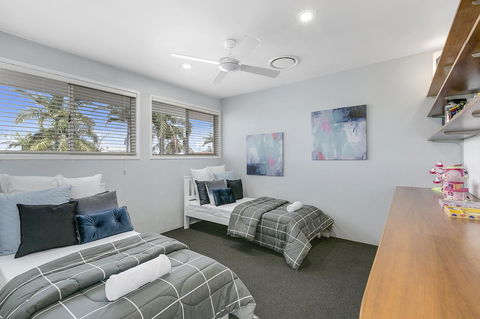 Havana Blue - Large 4 Bedroom Family Home - New South Wales Tourism  17