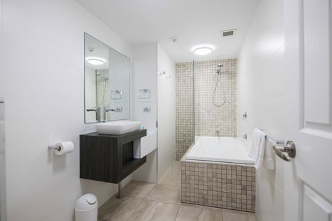 La Grande Apartments - New South Wales Tourism  2
