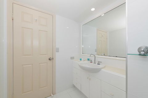 La Grande Apartments - New South Wales Tourism  11