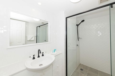 La Grande Apartments - New South Wales Tourism  4