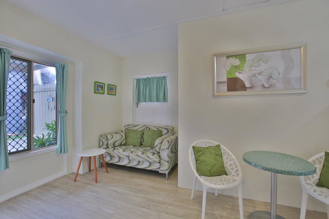 Pale Pacific Holiday Units - New South Wales Tourism  18