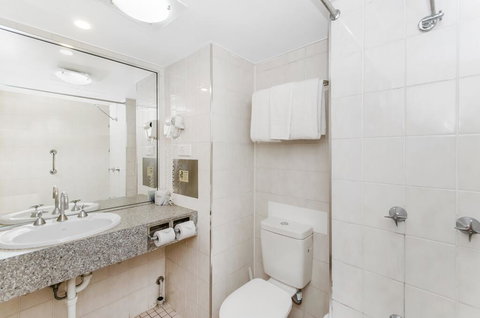 Waters Edge The Strand - New South Wales Tourism  2