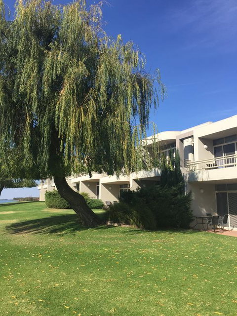 Waterside Holiday Rentals Unit 31 - New South Wales Tourism  0