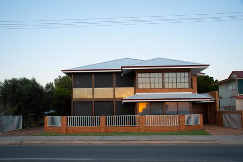 Waterside House Kalbarri - New South Wales Tourism  0