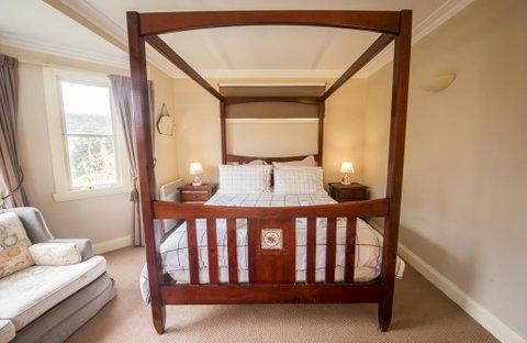Wattle Grove Homestead Bed & Breakfast - New South Wales Tourism  1