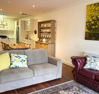 Wattle Terrace - New South Wales Tourism 