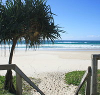 WAVES 203 ON CURRUMBIN - New South Wales Tourism 