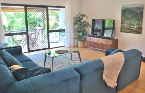 Wayfarer Apartment, In The Heart Of Port Douglas - New South Wales Tourism  3