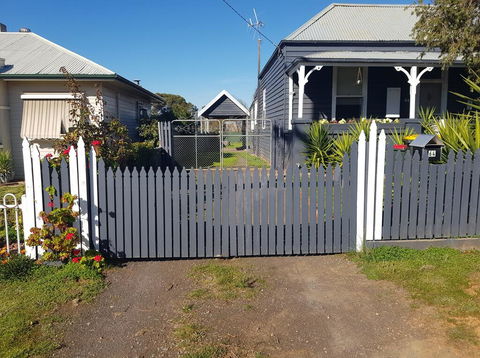 Welcome Stranger Cottage - New South Wales Tourism  1