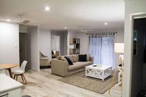 Wellington Parade 1/15a, Shelly Beach, Caloundra - New South Wales Tourism  3