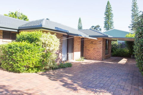 Wellington Parade 1/15a, Shelly Beach, Caloundra - New South Wales Tourism  1