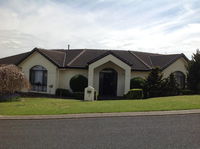 Book Mount Gambier Accommodation Vacations New South Wales Tourism New South Wales Tourism 