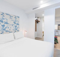 West End Executive Suite on the Brisbane River. - New South Wales Tourism 