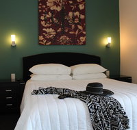 Whale Inn  Restaurant - New South Wales Tourism 