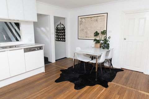 White Beach Cottage - New South Wales Tourism  2