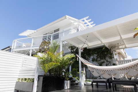 White Beach Cottage - New South Wales Tourism  0