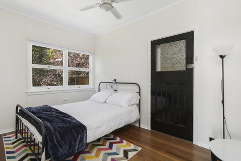 Whitecaps, 26 East Street - New South Wales Tourism  2