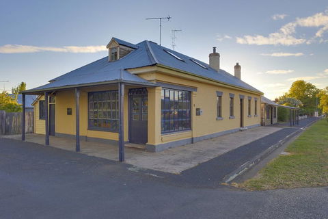 Whites Corner - New South Wales Tourism  3