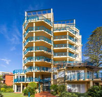 Whitesands 501 - Main Beach Location