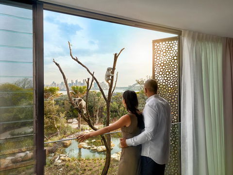 Wildlife Retreat At Taronga - New South Wales Tourism  0