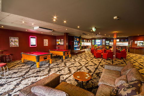 Wiley Park Hotel - New South Wales Tourism  1