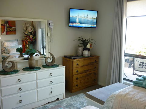 Willowbank Drive Bed & Breakfast - New South Wales Tourism  2