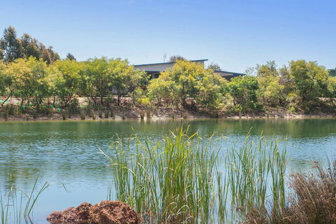 Wirraway Luxury Chalet - New South Wales Tourism  0
