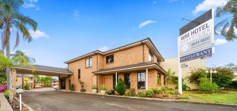 WM Hotel Bankstown - New South Wales Tourism  1