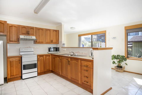 Wooroonga Crescent 9 Kioloa NSW 2539 - New South Wales Tourism  1
