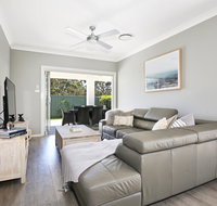Wowly Waters - Pet Friendly - 1 Min Walk to Beach - New South Wales Tourism 